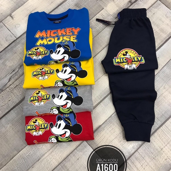 Boys Mickey 2 Piece Outfit - Picture 2 of 2